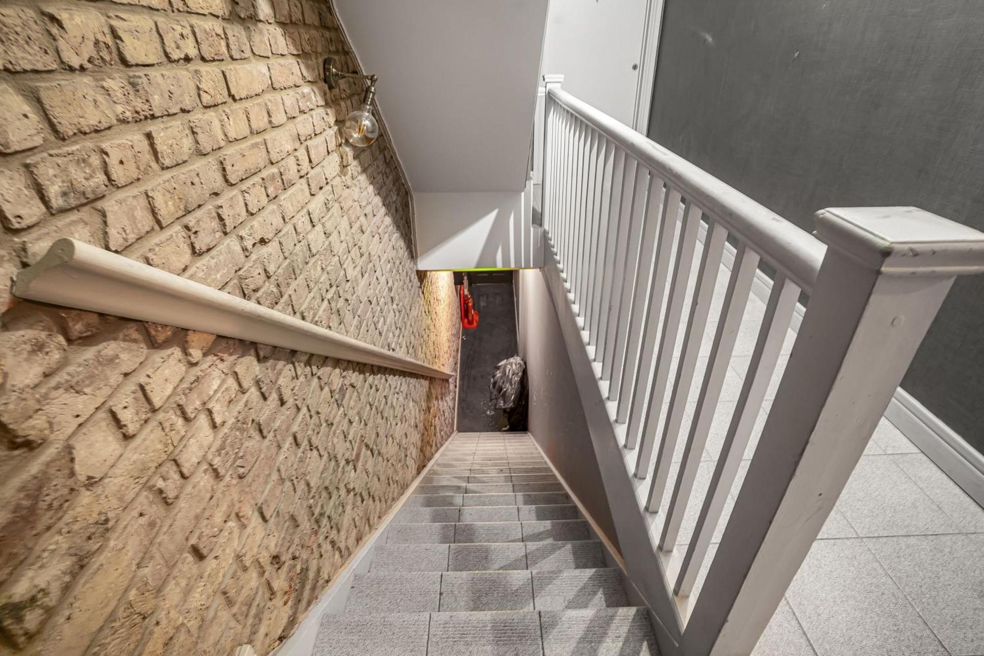 Apartment Stylish Modern In Nw6 London